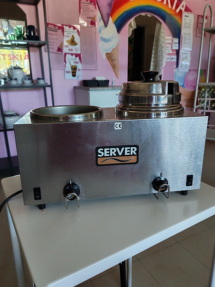 Myydään Server-lämmitin