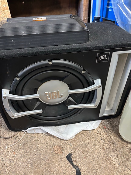 JBL subbari ja vahvistin