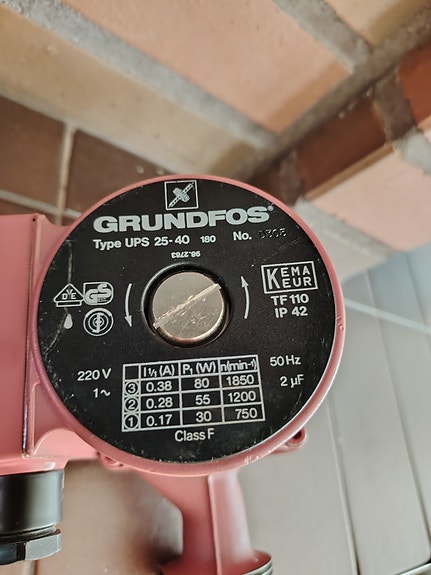 GRUNDFOS kiertovesipumppu