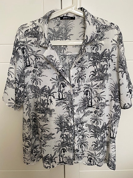 Gina Tricot kauluspaita