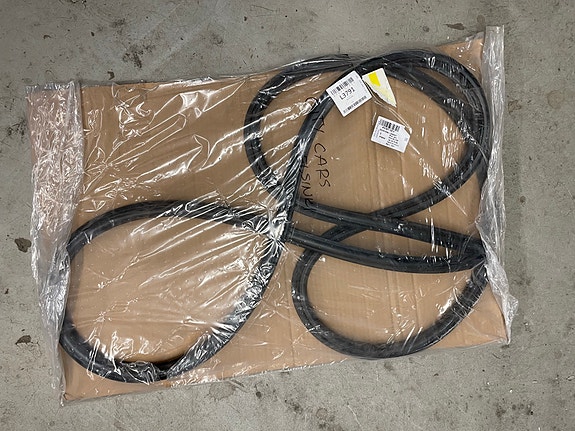 Audi A6/S6/allroad OEM takaluukun tiiviste