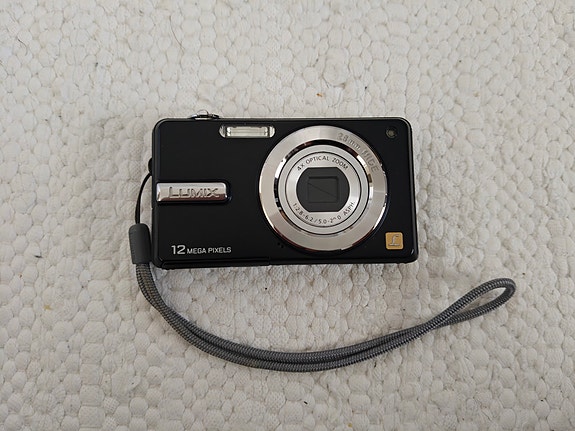 Panasonic Lumix DMC-F4 digikamera