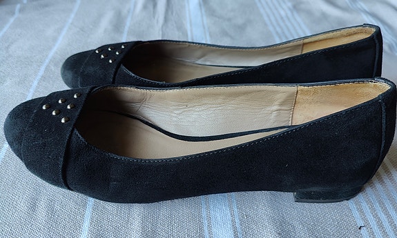 Mustat ballerinat 40