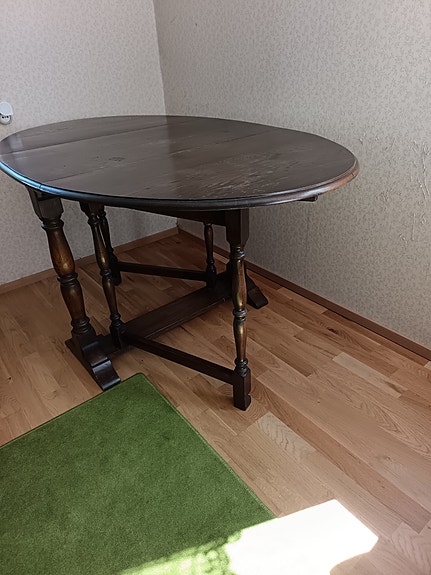 Pöytä ja tuoli 6kpl