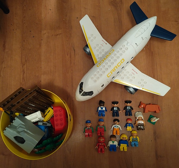 Lego Duplo Lentokone, ukot ja osat