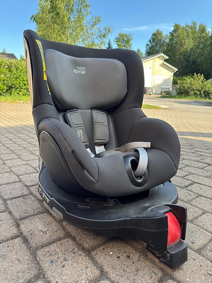 Britax Römer Dualfix i-Size turvaistuin 18 kg harmaa/musta ISOFIX
