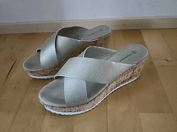 Kengät kokoa 40