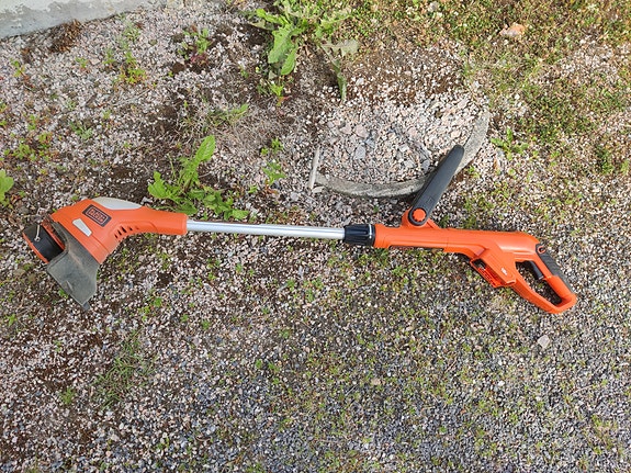 Black+Decker akkutrimmeri