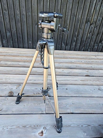 Kameran tripod