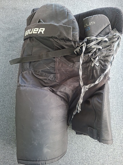 Bauer Nexus 400 jääkiekkohousut SR-M musta