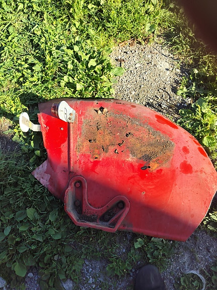 Valmet 565 lokasuojat