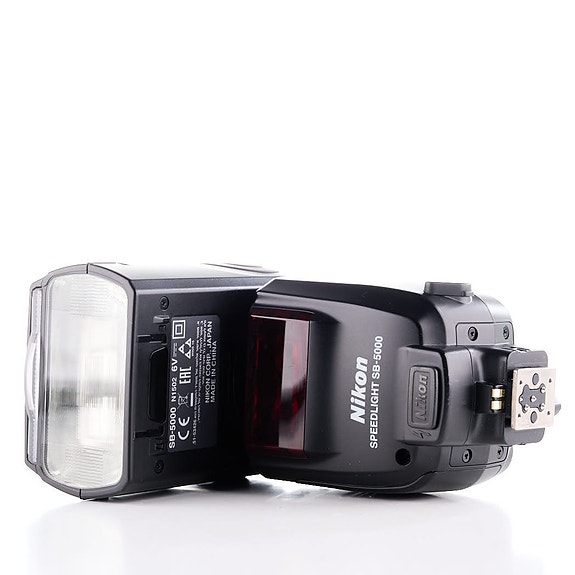 Nikon Speedlight SB-5000 -salama (käytetty)