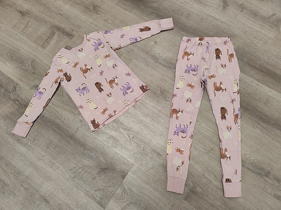 Lindex kissa yökkäri koko 122/128