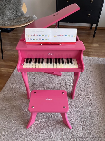 Hape lasten leikkipiano jakkaralla