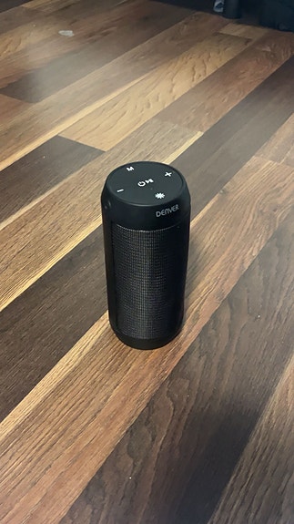 Denver kannettava Bluetooth-kaiutin musta