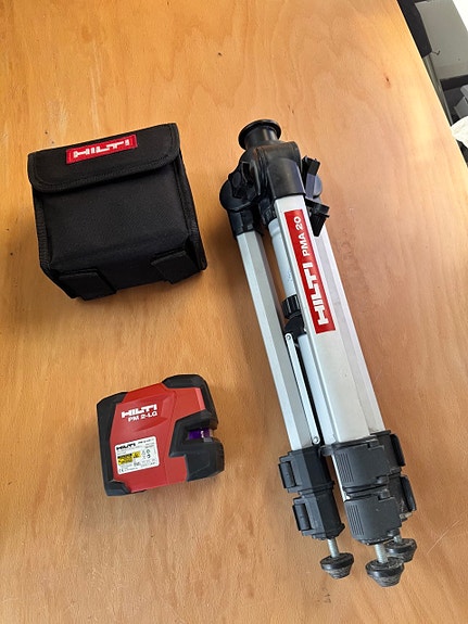 Hilti PM 2-LG Vihreä linjalaser + PMA20 kolmijalka