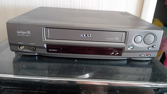 Akai vhs videonauhuri