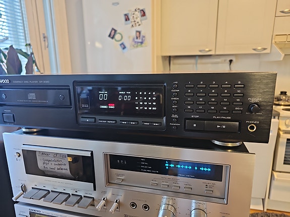 Kenwood DP-3020 CD-soitin