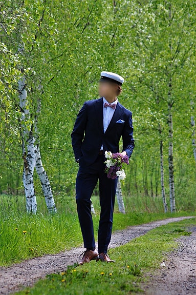 Turo sininen puku