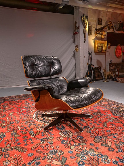Charles & Ray Eames Lounge Chair – Herman Miller