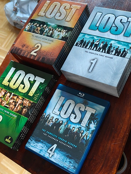 Lost tv-sarja kaudet 1–4 dvd ja blu-ray