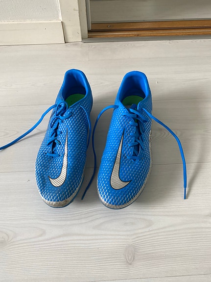 Nike Phantom GT jalkapallokengät koko 42