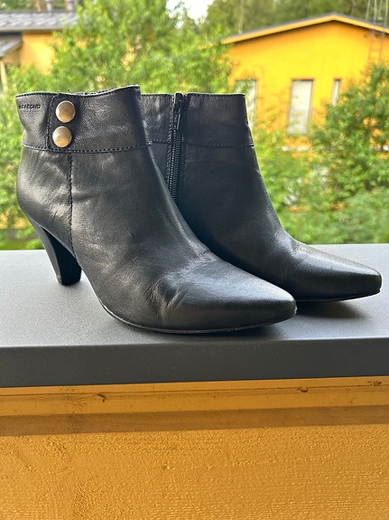 Vagabond nilkkurit 36