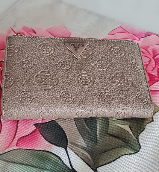 Guess tekonahkainen lompakko / clutch