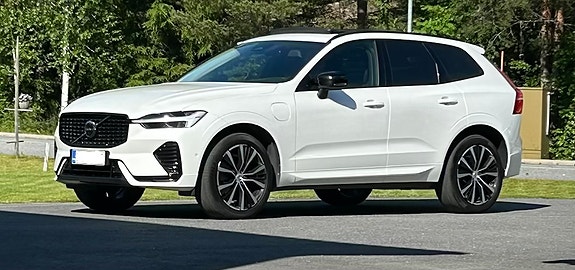 Volvo alkuperäiset 20” vanteet renkailla