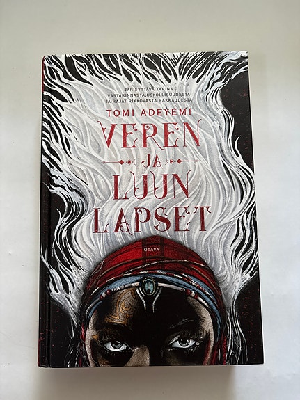Nuorten kirja: Veren ja luun lapset