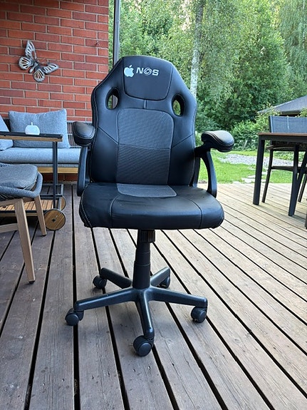 Lasten työtuoli
