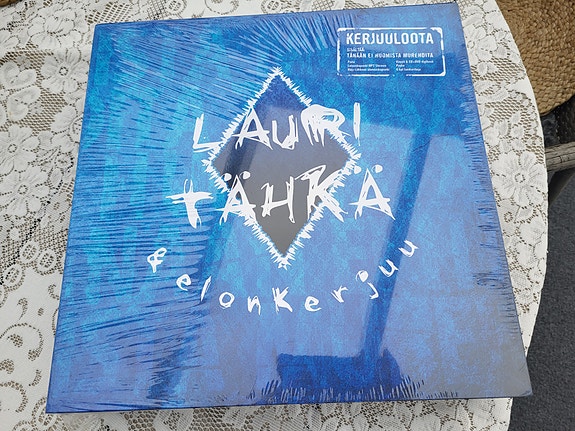 Lauri Tähkä & Elonkerjuu Kerjuuloota boxi