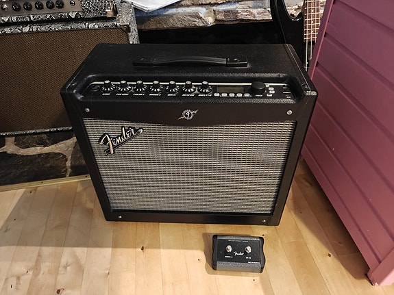 Fender Mustang III V.2 kitaravahvistin 100watt