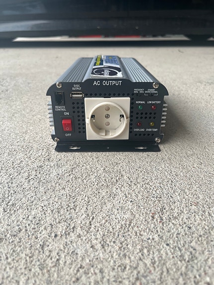 Intelligent 12V 230V 350W Inverter