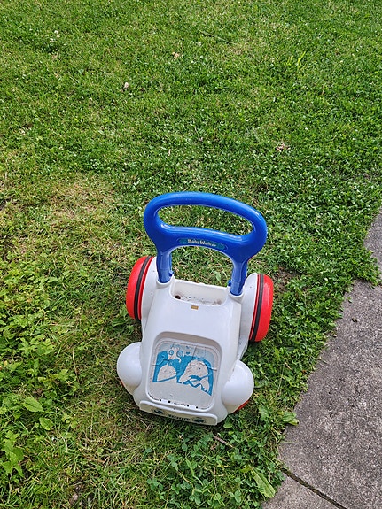 Taaperon kävelytuki