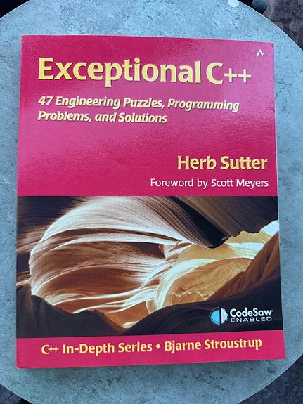 Herb Sutter: Exceptional C++ -kirja
