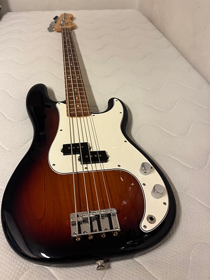 Fender Player Precision Bass