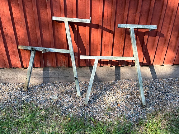 Saunan lauteiden runko, metallia