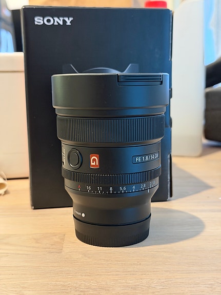 Sony FE 14mm F1.8 GM -objektiivi (Sony E-mount)