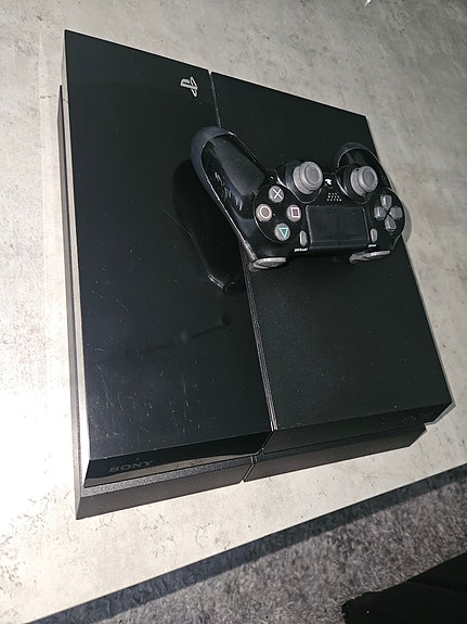 Sony PlayStation 4 konsoli 500gb + ohjain