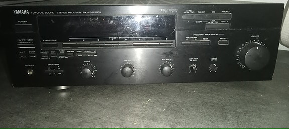 Yamaha RX-V590RDS AV-vahvistin musta