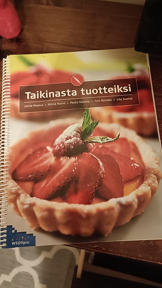 Taikinasta tuotteeksi kirja
