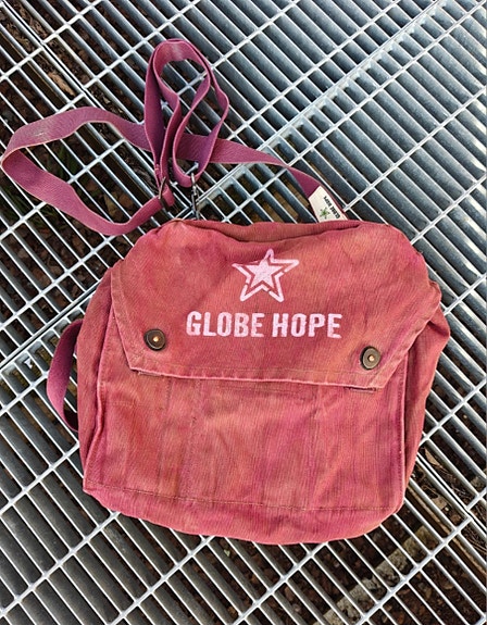 Globe Hope canvas laukku