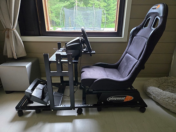 Playseat tuoli+ ratti polkimilla
