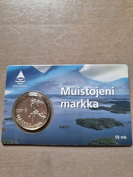 muistojeni markka ja 5 markan kolikko