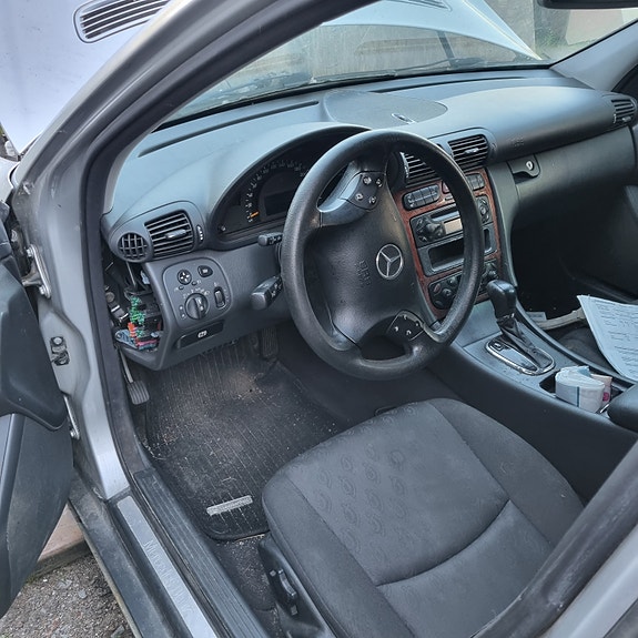 Mercedes-Benz c 2003 200 cdi