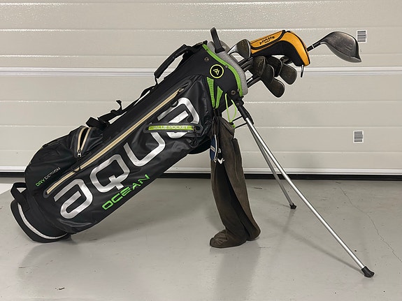 Adams Idea Pro Black Forged -golfsetti + Big Max Aqua Ocean 7.0 -bägi