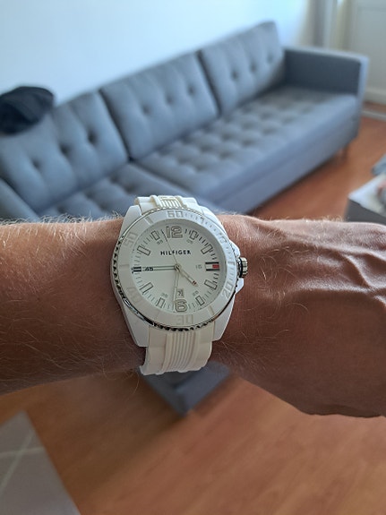 Tommy hilfiger valkoinen kello