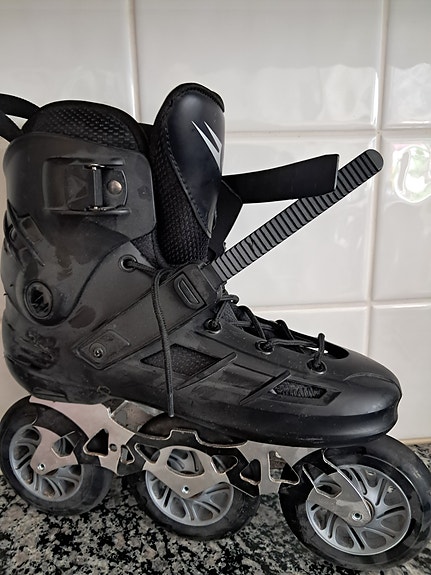 Roces rullaluistimet koko 42 musta