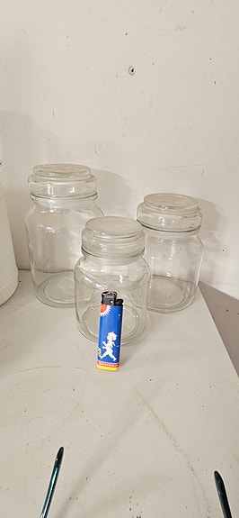 3 vanhaa pikakahvi lasipurkkia